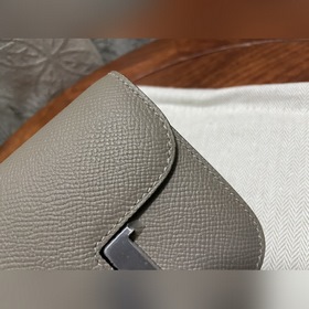 Hermès Constance Slim клатч с ремнем через плечо В настоящее врем