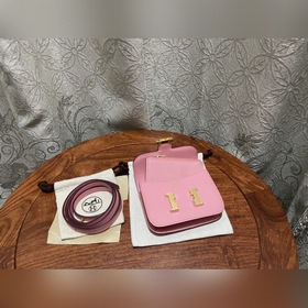 Hermès Constance Slim клатч с ремнем через плечо В настоящее врем