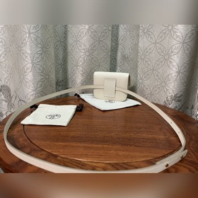 Hermès Constance Slim клатч с ремнем через плечо В настоящее врем