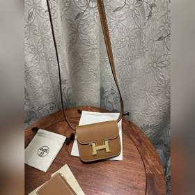 Hermès Constance Slim клатч с ремнем через плечо В настоящее врем