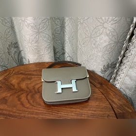 Hermès Constance Slim клатч с ремнем через плечо В настоящее врем