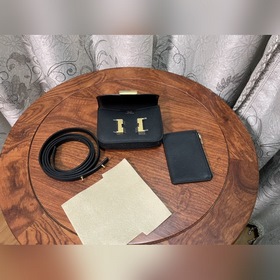 Hermès Constance Slim клатч с ремнем через плечо В настоящее врем