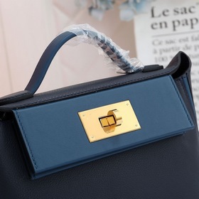 Hermès mini2424 сумка через плечо Сумка mini2424 имеет шесть спос