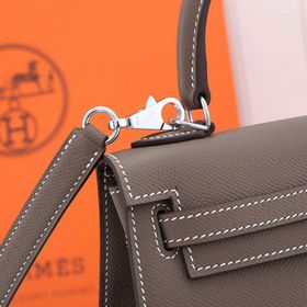 Сумка Hermes Kelly через плечо, слоновая кость с золотой и серебр