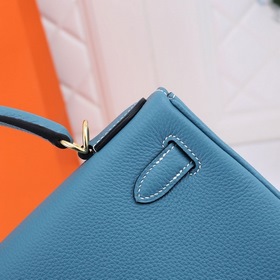 Сумка Hermes Kelly с одним плечевым ремнем, кожа цвета джинсового