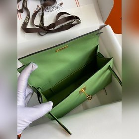 Hermes Mini Kelly PouchetteСумка-клатч, цвет авокадо, золотая и с