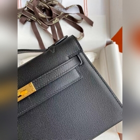 Hermes Mini Kelly Pouchette Сумка через плечо, черная с золотыми 