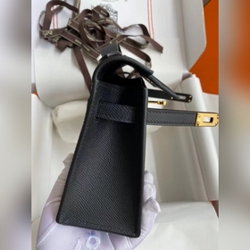 Hermes Mini Kelly Pouchette Сумка через плечо, черная с золотыми 