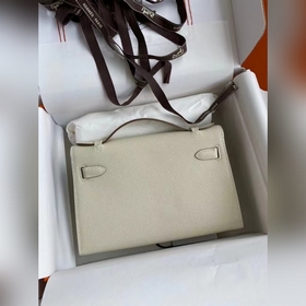 Hermes Mini Kelly Pouchette Сумка-клатч, цвет молочного коктейля,