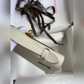 Hermes Mini Kelly Pouchette Сумка-клатч, цвет молочного коктейля,