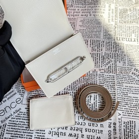 Hermès Rouli Slim «Свиной нос» Сумка через плечо, молочный коктей