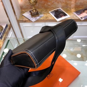 HERMES Мужская сумка через плечо из кожи первого слоя Модель： 823