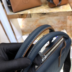 HERMES Мужская сумка через плечо Модель： 82377-3 A Импортная кожа