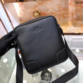 HERMES Новая модель мужской сумки-портфеля через плечо Модель： 82