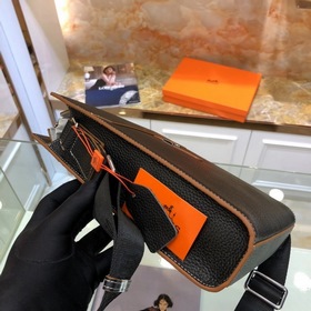HERMES Мужская сумка через плечо Модель： 82363-4 A Импортная кож