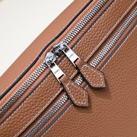 Hermes - Мужская сумка Hermes из телячьей кожи Изготовлена из имп