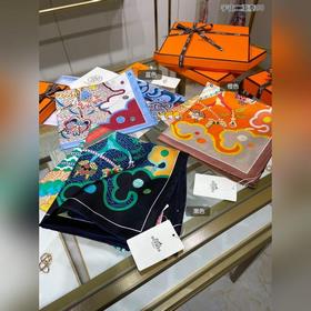 HERMES Cosmic Duet 90 Шелковый платок 100% шелк с косой текстурой