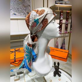 HERMES Двойной шелковый платок с леопардовым узором 90 100% шелк 