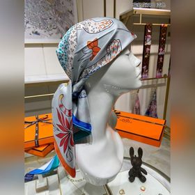 HERMES Двойной шелковый платок с леопардовым узором 90 100% шелк 