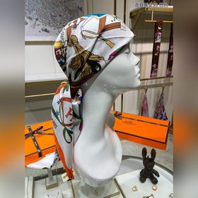 HERMES Маска для бала 90 Шелковый платок 100% шелк с косой тексту