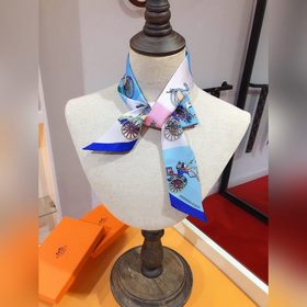 Hermès Twilly, 100% шелк, двойной слой, двусторонняя, дизайн « ».