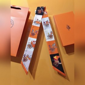 Hermès Twilly, 100% шелк, двойной слой, двусторонняя, дизайн « ».