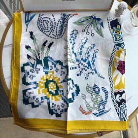 Hermès - классическая коллекция из шелка, «Цветочный скакун», 100