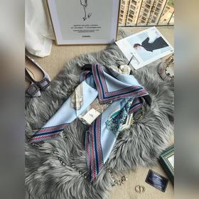Hermès - Классическая коллекция из шелка, «Степной седло», 100% ш
