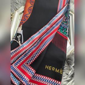 Hermès - Классическая коллекция из шелка, «Степной седло», 100% ш