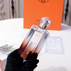 Название бренда： Hermès Sur Lagune Упаковка товара： полная упако