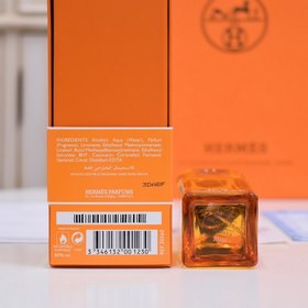 Название бренда： Hermès Аромат： Драконий яд Объем： 100 мл Страна