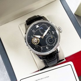 IWC – высококачественные мужские часы с многофункциональным дизай
