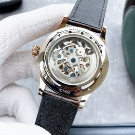 IWC – высококачественные мужские часы с многофункциональным дизай