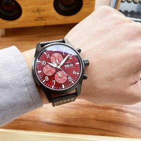 IWC Pilots Watch 43 мм с автоматическим механизмом IWC представля