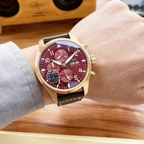IWC Pilots Watch 43 мм с автоматическим механизмом IWC представля