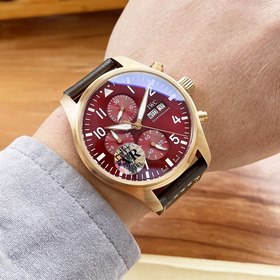 IWC Pilots Watch 43 мм с автоматическим механизмом IWC представля