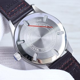 IWC Pilots Watch lW5127537 Мужские часы  Механизм： автоматическ