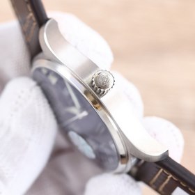 Мужские часы IWC Pilots Watch Mark XVIII 1. Улучшенное отверстие 