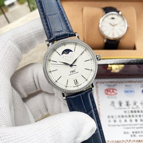 IWC Палермо, модель IW459401 Эта модель с указателем фаз Луны явл