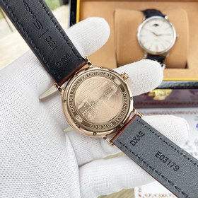IWC Палермо, модель IW459401 Эта модель с указателем фаз Луны явл
