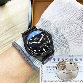 IWC Mark XVIII Pilots Watch Classic, диаметр 40 мм В часах исполь