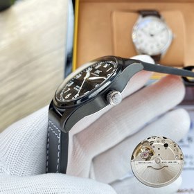 IWC Mark XVIII Pilots Watch Classic, диаметр 40 мм В часах исполь