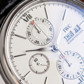 Часы IWC Portofino Chronograph Размеры： 42 мм x 13,5 мм Корпус ч