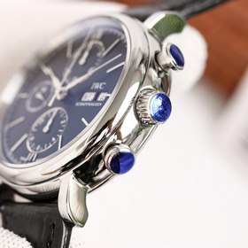 Часы IWC Portofino Chronograph Размеры： 42 мм x 13,5 мм Корпус ч
