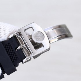 IWC Португалия IW390704 Диаметр 45x14,5 мм С часовым механизмом C