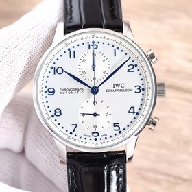 Новое поколение часов IWC Portuguese с прозрачной задней крышкой