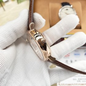 Часы IWC Portofino, модель IW459401 Эти часы с указателем фаз Лун