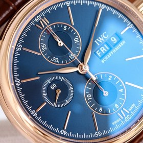 Часы IWC Portofino Chronograph 42 мм x 13,5 мм Корпус часов изгот