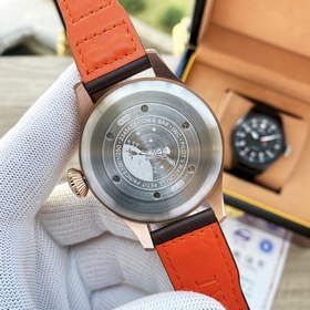 IWC – высококачественные мужские часы с многофункциональным дизай