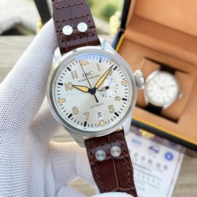 IWC – высококачественные мужские часы с многофункциональным дизай